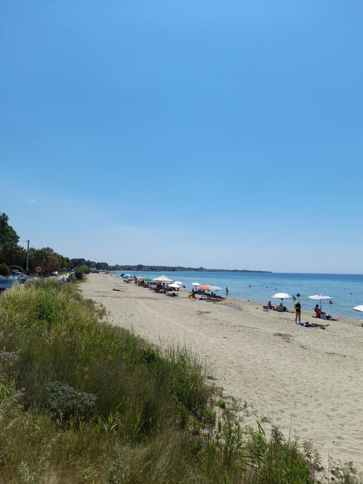 Gaia Maisonettes Nea Kallikrateia Bagian luar foto